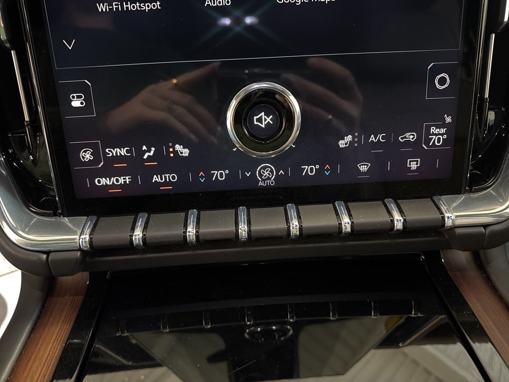 2025 GMC Yukon XL Denali 6.2 w/ Adaptive Cruise