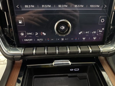 2025 GMC Yukon XL Denali 5SA w/ Adaptive Cruise