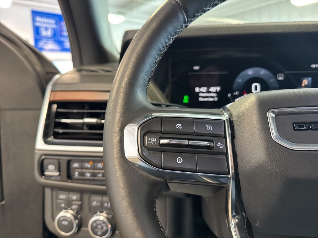 2025 GMC Yukon XL Denali 5SA w/ Adaptive Cruise