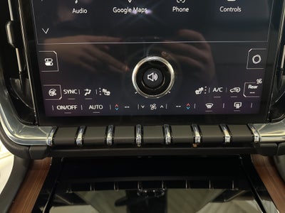 2025 GMC Yukon XL Denali 5SA