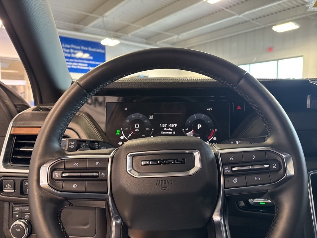 2025 GMC Yukon XL Denali 5SA