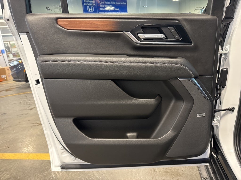 2025 GMC Yukon XL Denali 5SA