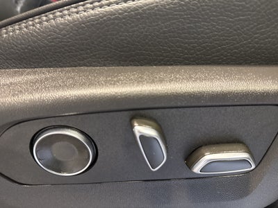 2025 GMC Yukon XL Denali 5SA