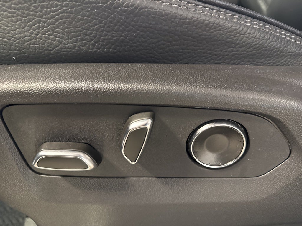 2025 GMC Yukon XL Denali 6.2 w/ Adaptive Cruise