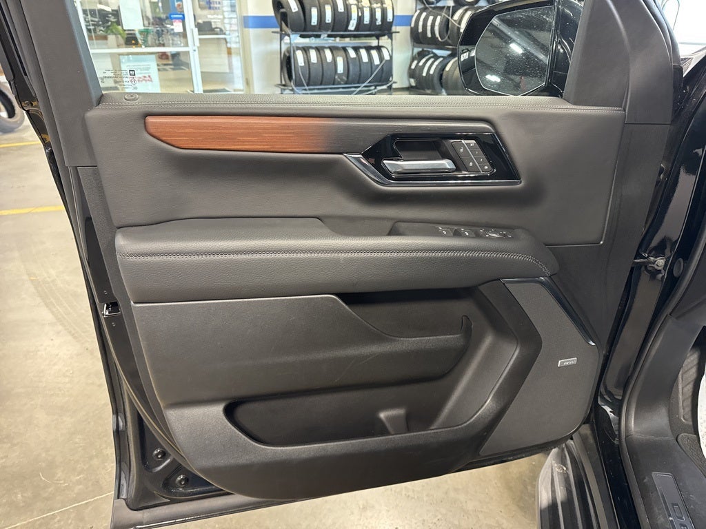 2025 GMC Yukon XL Denali 6.2 w/ Adaptive Cruise