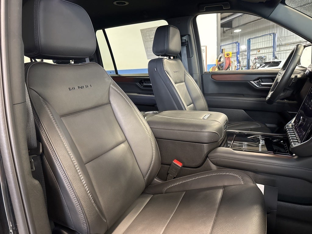 2025 GMC Yukon XL Denali 6.2 w/ Adaptive Cruise