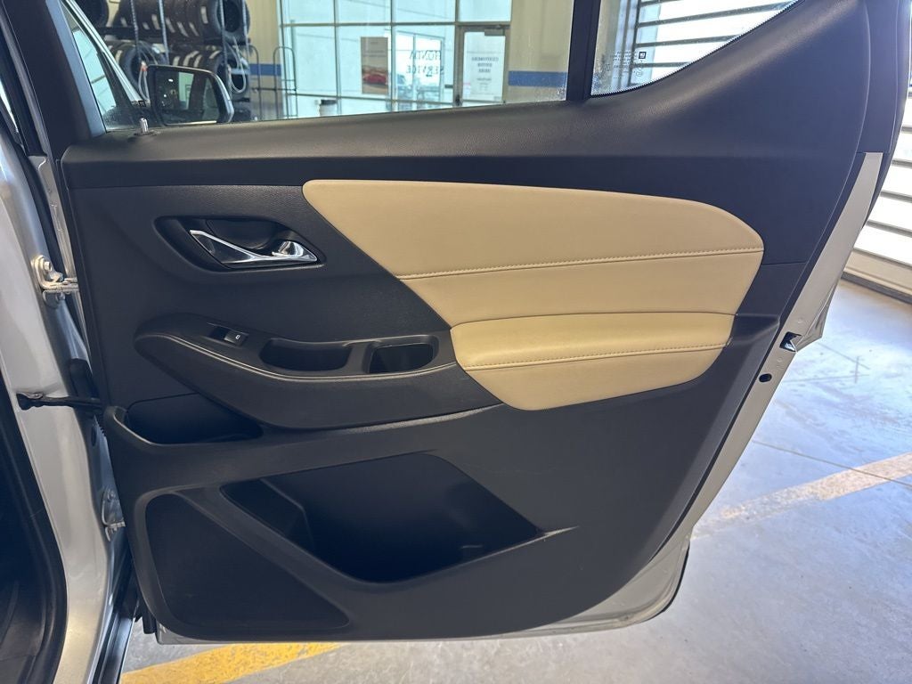 2022 Chevrolet Traverse LS 1LS AWD