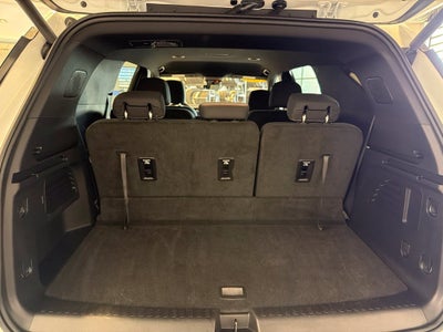 2026 Chevrolet Traverse LT 2LT w/ Driver Confidence & Trailering Pkg **