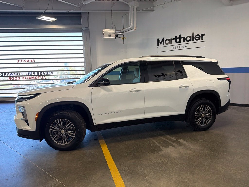 2026 Chevrolet Traverse LT 2LT w/ Driver Confidence & Trailering Pkg **