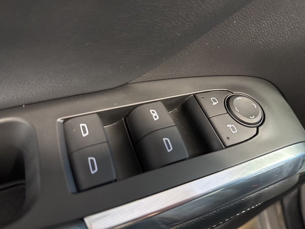 2025 Chevrolet Traverse LT 2LT w/ Adaptive Cruise