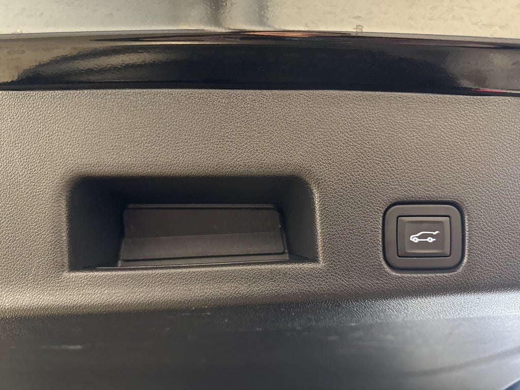 2025 Chevrolet Traverse LT 2LT w/ Adaptive Cruise