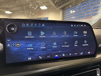 2025 Chevrolet Traverse LT 2LT w/ Adaptive Cruise