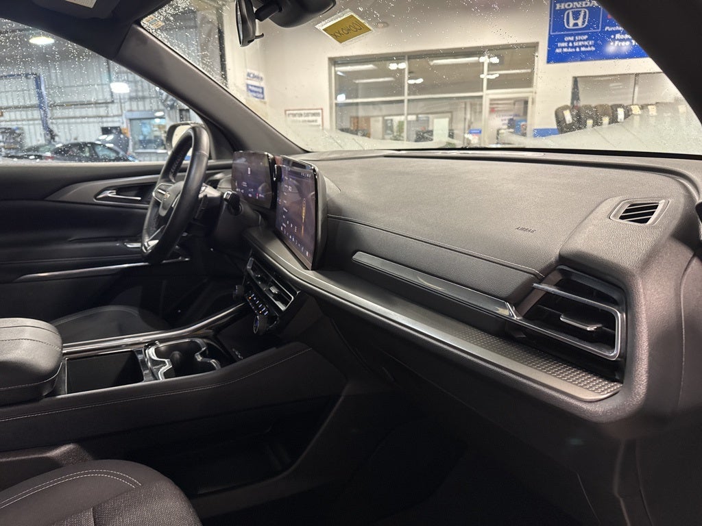 2025 Chevrolet Traverse LT 2LT w/ Adaptive Cruise