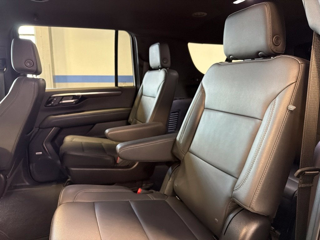 2026 Chevrolet Suburban LT Luxury Comfort Pkg