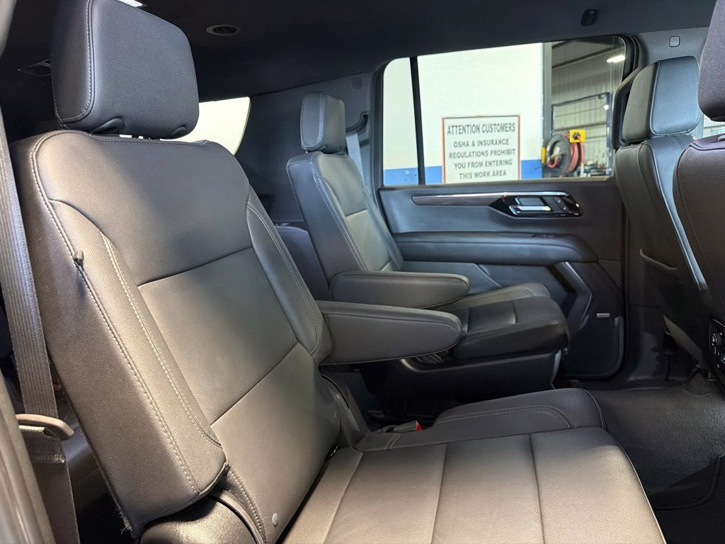 2026 Chevrolet Suburban LT Luxury Comfort Pkg