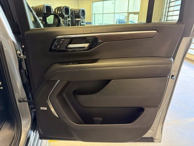 2026 Chevrolet Suburban LT Luxury Comfort Pkg