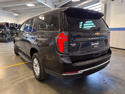 2026 Chevrolet Suburban LT Luxury Comfort Pkg w/ Center Buckets