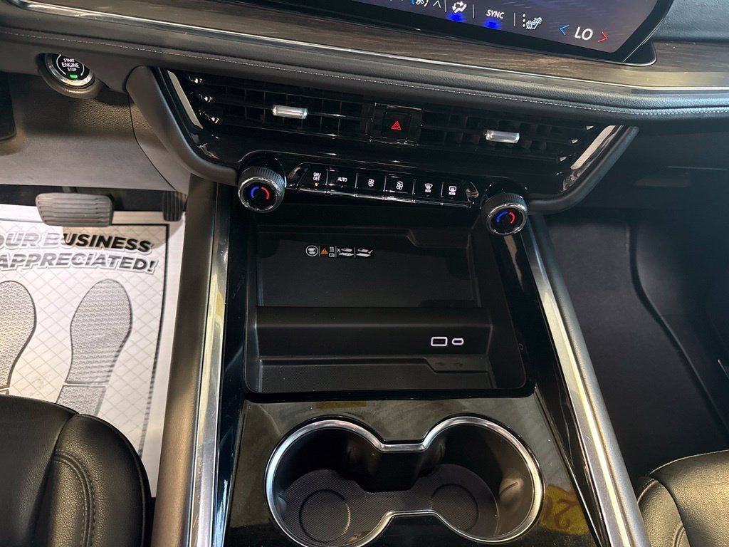 2025 Chevrolet Suburban Z71 8 Passenger w/ Adaptive Cruise