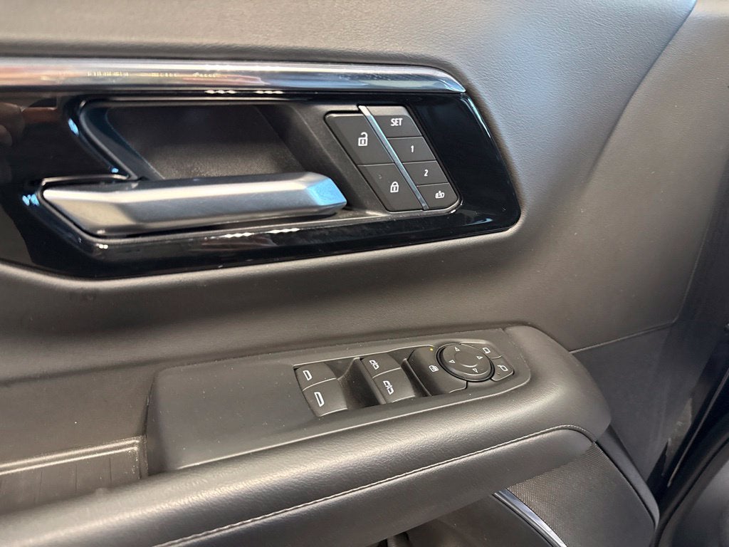 2025 Chevrolet Suburban Z71 8 Passenger w/ Adaptive Cruise
