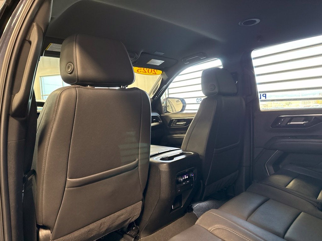 2025 Chevrolet Suburban Z71 8 Passenger w/ Adaptive Cruise