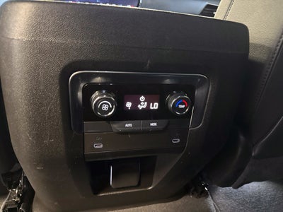 2025 Chevrolet Suburban Z71 8 Passenger w/ Adaptive Cruise