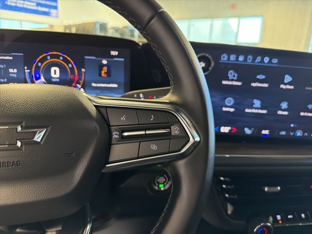 2025 Chevrolet Suburban Z71 w/ Nav & Adaptive Cruise