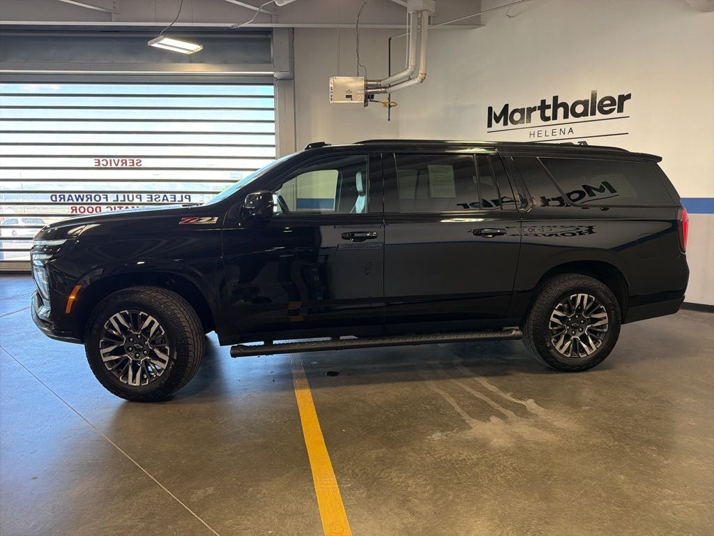 2025 Chevrolet Suburban Z71 w/ Nav & Adaptive Cruise