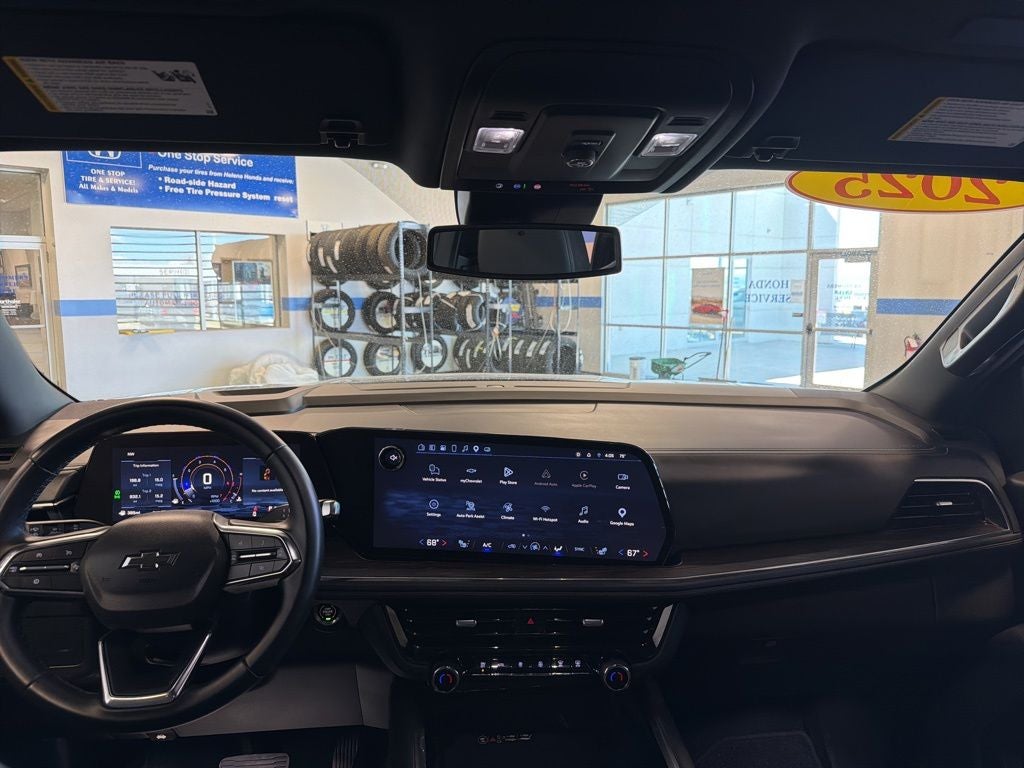 2025 Chevrolet Suburban Z71 w/ Nav & Adaptive Cruise