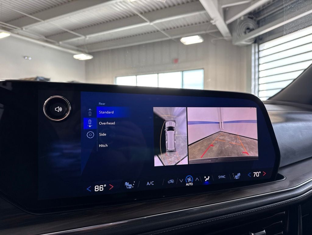2025 Chevrolet Suburban Z71 2Z7 w/ Nav & Adaptive Cruise