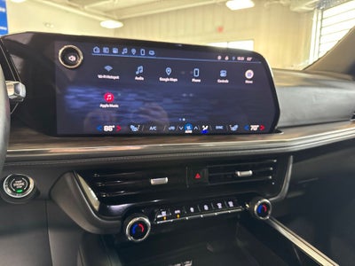 2025 Chevrolet Suburban Z71 2Z7 w/ Nav & Adaptive Cruise