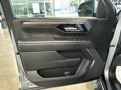 2025 Chevrolet Suburban Z71 2Z7 w/ Nav & Adaptive Cruise