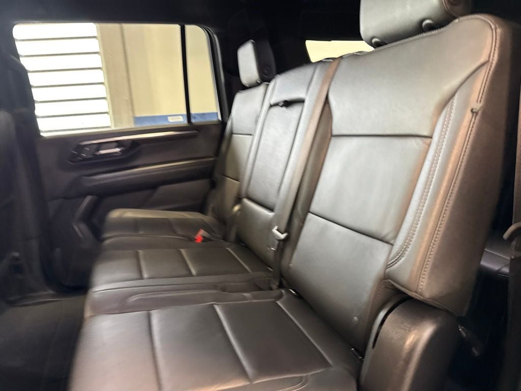 2025 Chevrolet Suburban Z71 2Z7 w/ Nav & Adaptive Cruise