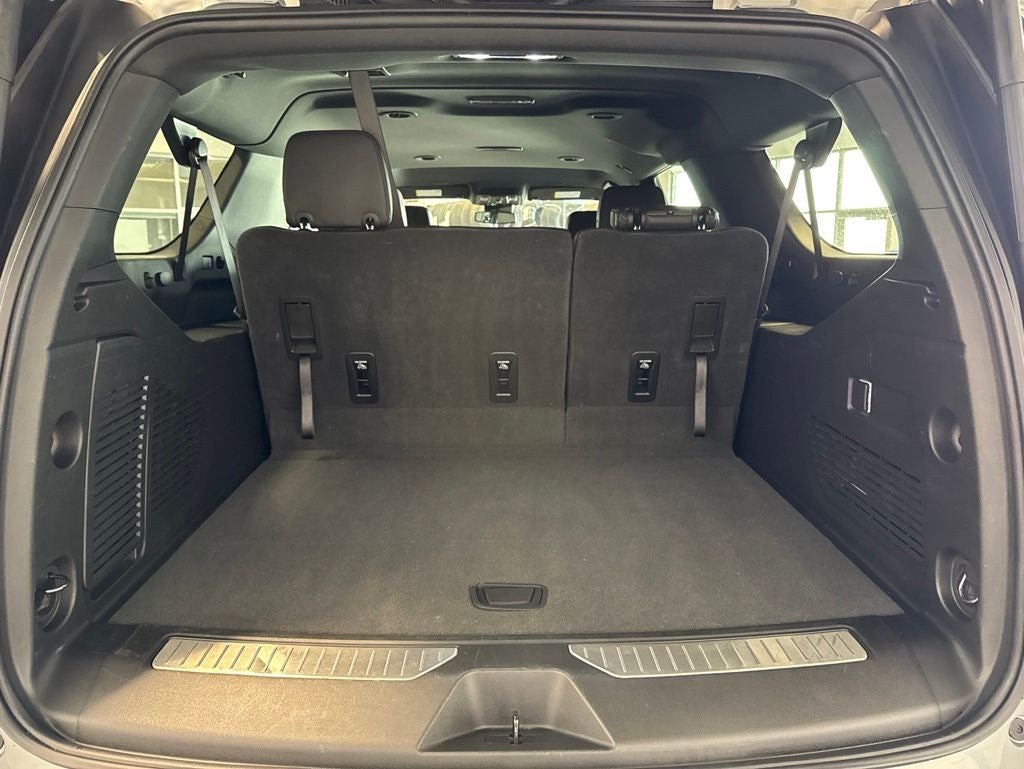 2025 Chevrolet Suburban Z71 2Z7 w/ Nav & Adaptive Cruise