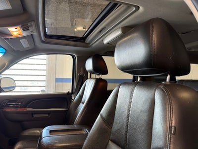 2013 Chevrolet Suburban 1500 LT w/ Luxury Pkg & Moonroof