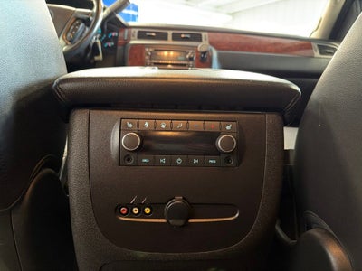2010 Chevrolet Tahoe LT Luxury Pkg w/ Rear Entertainment