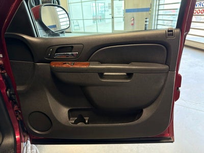 2010 Chevrolet Tahoe LT Luxury Pkg w/ Rear Entertainment