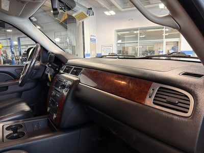 2010 Chevrolet Tahoe LT Luxury Pkg w/ Rear Entertainment