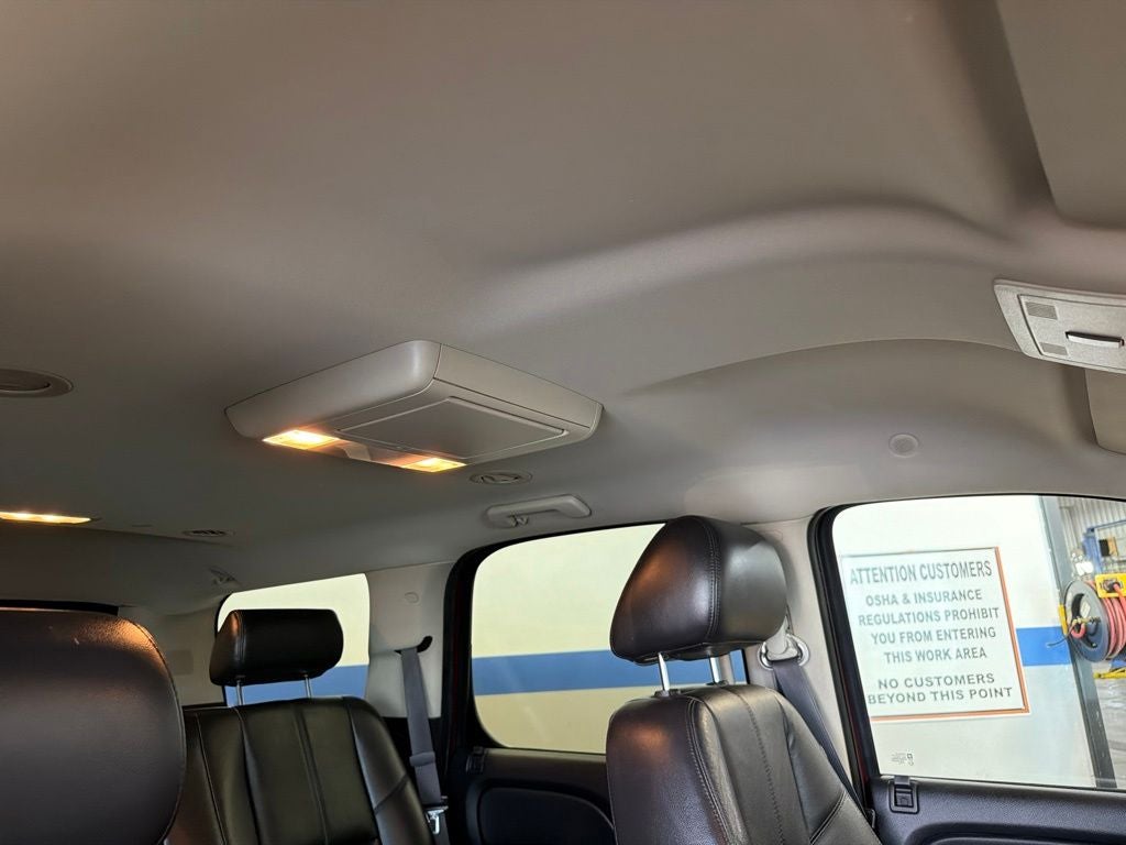 2010 Chevrolet Tahoe LT Luxury Pkg w/ Rear Entertainment