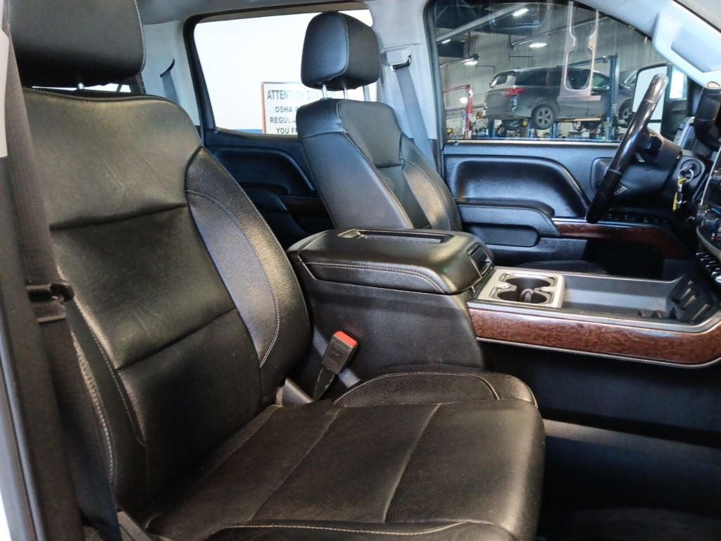 2018 GMC Sierra 3500HD SLT 6.6 DURAMAX Long Box w/ Nav