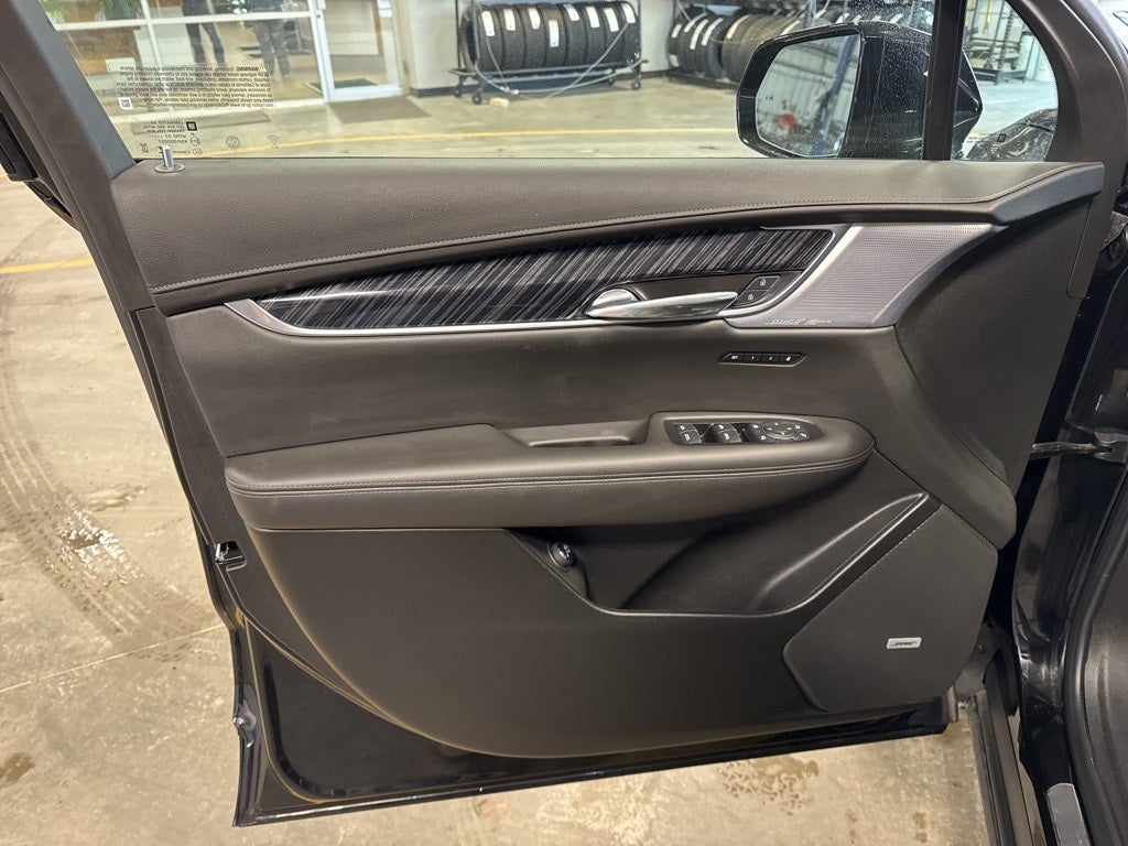 2025 Cadillac XT6 Premium Luxury 6-Passenger