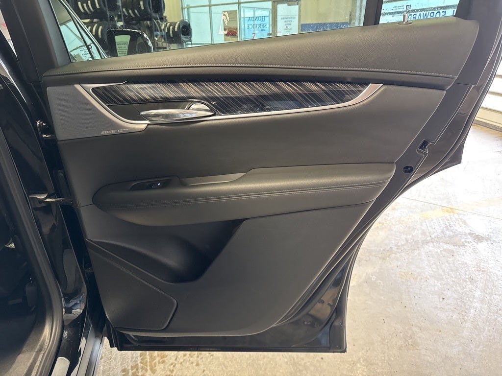 2025 Cadillac XT6 Premium Luxury 6-Passenger