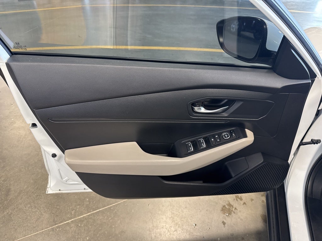 2023 Honda Accord LX w/ Adaptive Cruise & LKAS