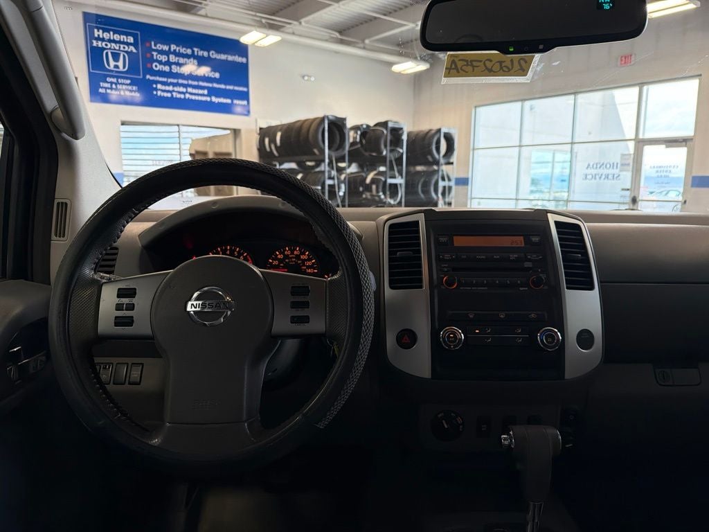 2011 Nissan Frontier SV Premium Utility Pkg