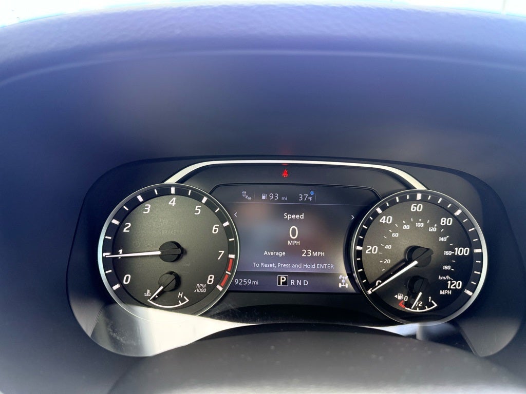 2023 Nissan Frontier SV V6 4x4 w/ Tech & Convenience Pkg