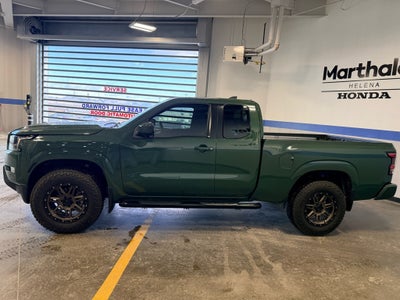 2023 Nissan Frontier SV V6 4x4 w/ Tech & Convenience Pkg