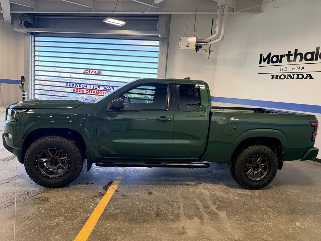 2023 Nissan Frontier SV V6 4x4 w/ Tech & Convenience Pkg