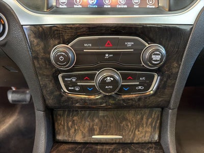 2018 Chrysler 300 Limited AWD w/ Nav & Panorama Roof