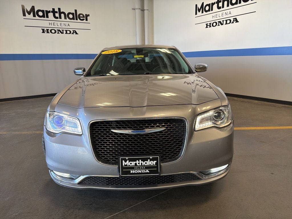 2018 Chrysler 300 Limited AWD w/ Nav & Panorama Roof