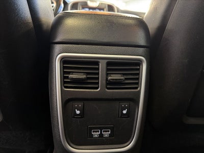2018 Chrysler 300 Limited AWD w/ Nav & Panorama Roof
