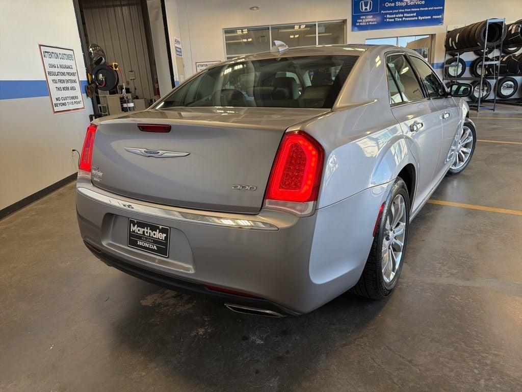 2018 Chrysler 300 Limited AWD w/ Nav & Panorama Roof